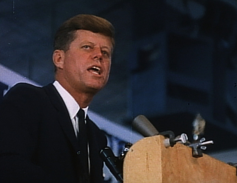 （C）2021 Camelot Productions, Inc. All rights reserved.Photo: John F. Kennedy Presidential Library, National Archives