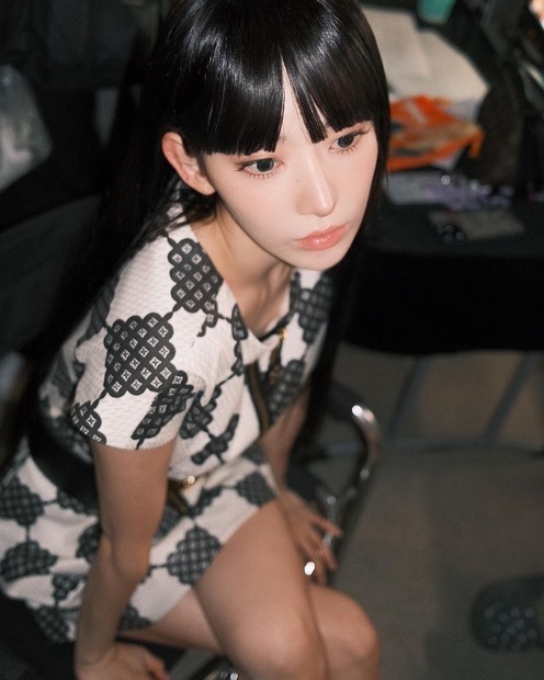 宮脇咲良（インスタグラムから＝所属事務所に掲載許可をいただいています）
