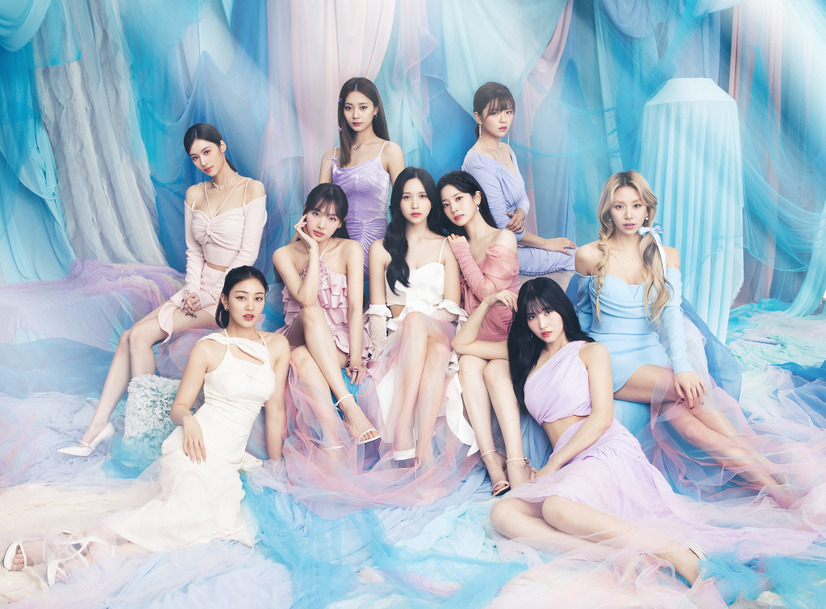 TWICE、日本オリジナルアルバム3作品の同時アナログ盤リリース決定！