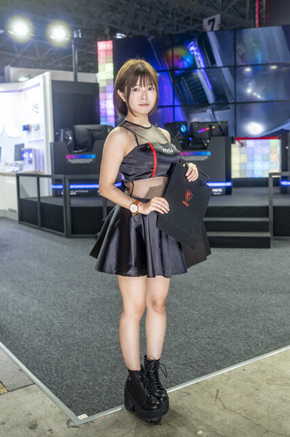 「MSI」ブース