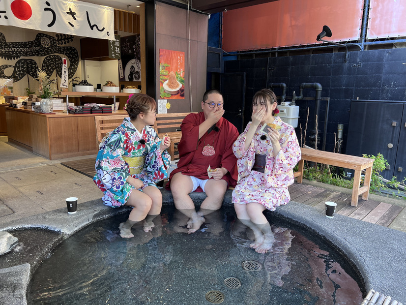 和田まんじゅうが、まんじゅうを食べ尽くす特番放送！美女にデレデレ