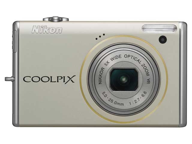 COOLPIX S640（アイスシルバー）