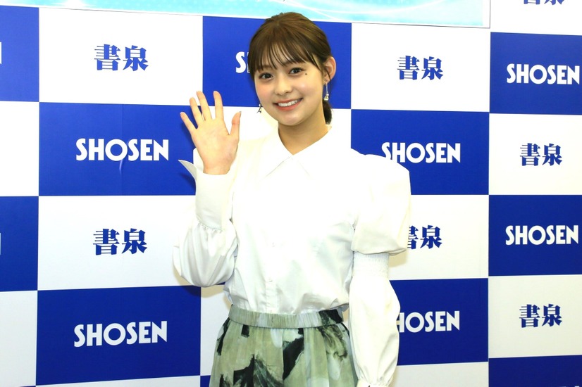 田﨑さくら【撮影：小宮山あきの】