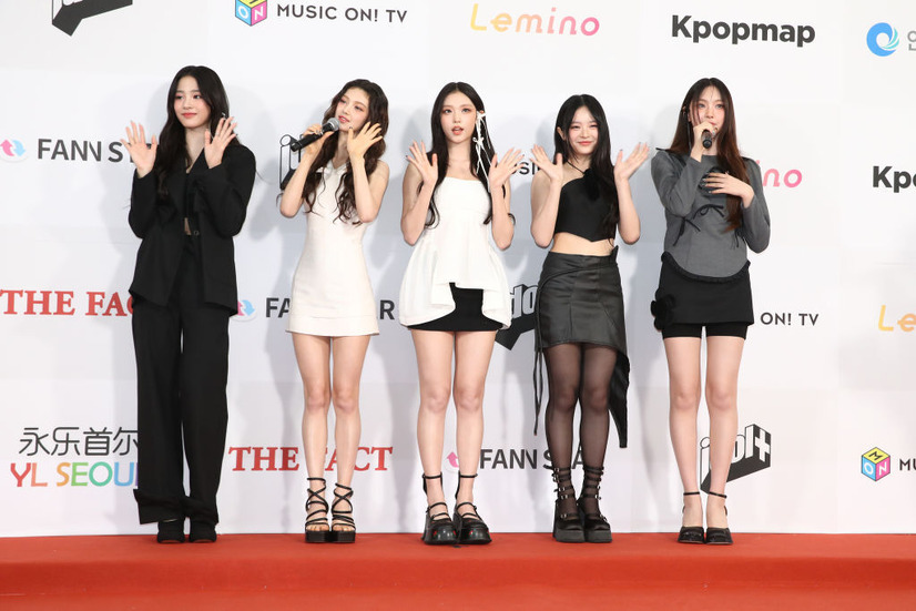 NewJeans (Photo by Chung Sung-Jun/Getty Images)
