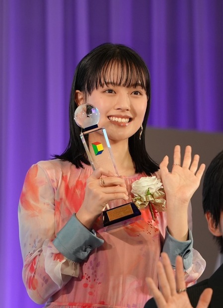 『Seventeen』専属モデル・上坂樹里、「東京ドラマアウォード2023」で作品賞を受賞