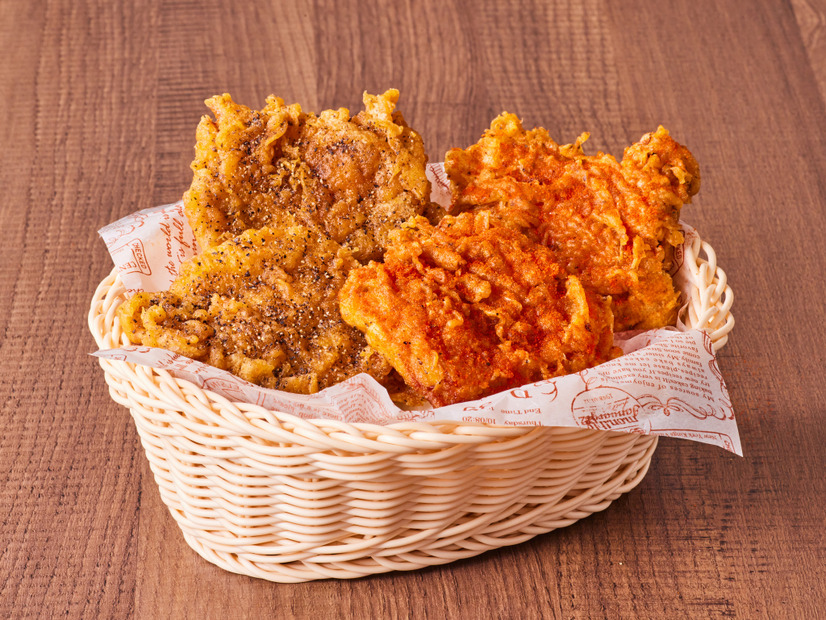 ホットチキンセット1,200 円 → 980 円 220 円お得！・ブラックホットチキン×2 枚・レッドホットチリチキン×2 枚