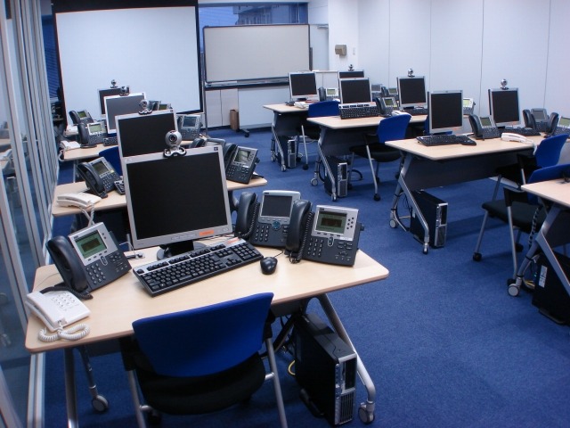 　シスコシステムズが運営する「シスコ技術者認定（Cisco Career Certification）」は、いわゆるベンダー資格ではあるものの広く認知されており、ネットワークの分野では標準的な存在としてその権威が認められた存在である。