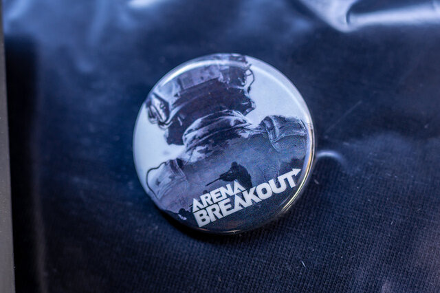 【コスプレ】日中スタイリッシュビューティーな武装少女が集結！略奪系スマホFPS『Arena Breakout』前線基地が「池ハロ2023」に出現