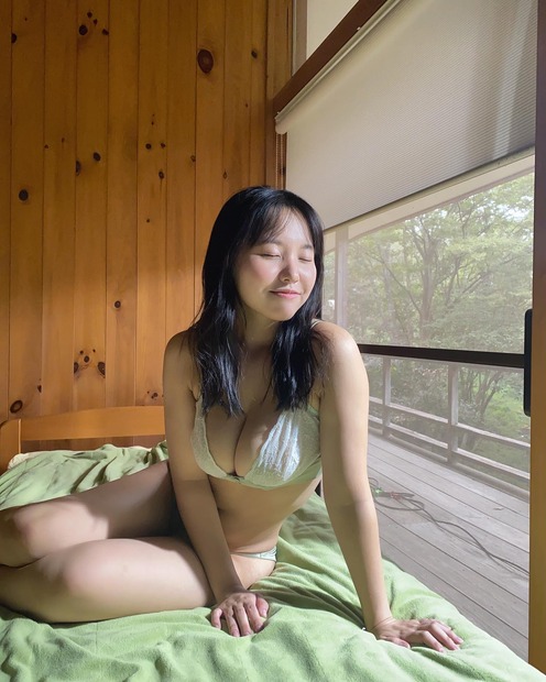 本郷柚巴（写真は本人の公式インスタグラムより）※所属事務所より掲載許諾をいただいています