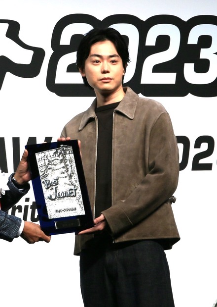 「第40回ベストジーニスト2023」授賞式【撮影：小宮山あきの】