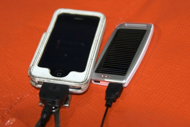 LEDでバッテリー残量を確認できる