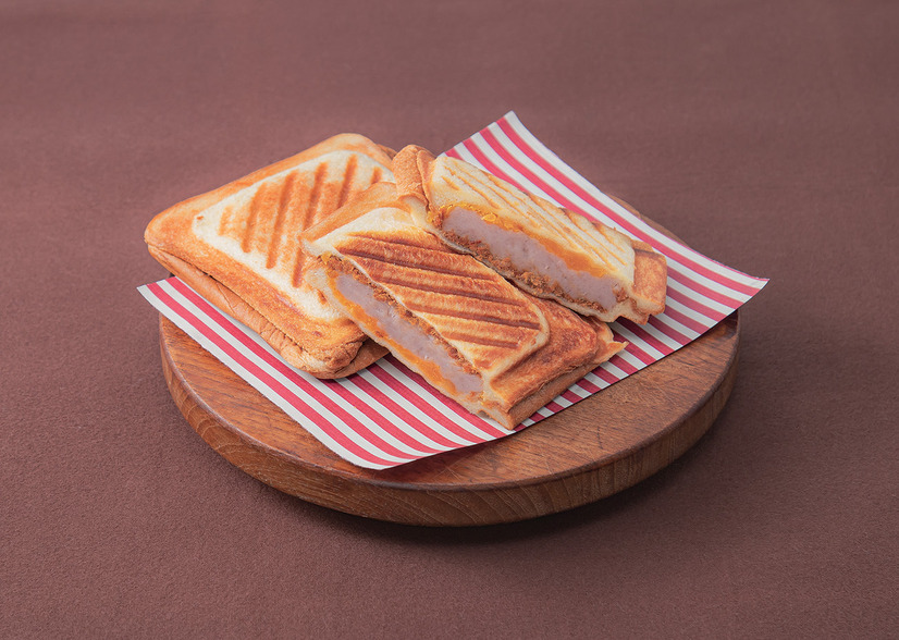 台湾タロイモスイーツ専門店　連珍「タロイモホットサンド（ローソン＆塩卵黄）」