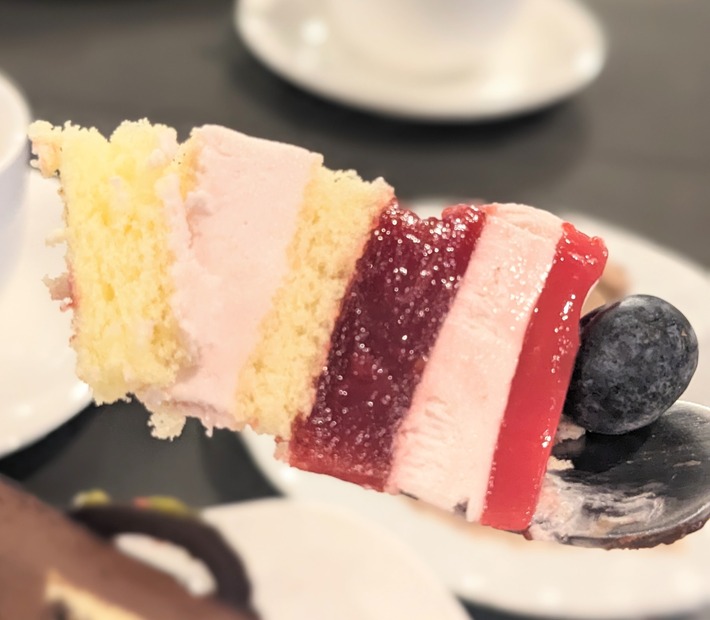 シャトレーゼケーキ＠撮影：渡邉