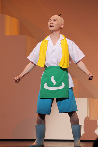 舞台『おそ松さん on STAGE～SIX MEN'S SHOW TIME～2nd SEASON』（C）赤塚不二夫／「おそ松さん」on STAGE 製作委員会 2023