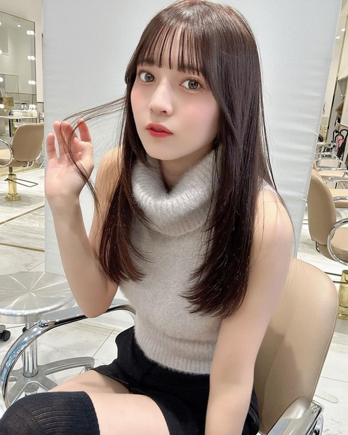 黒嵜菜々子（写真は本人の公式インスタグラムより）※所属事務所より掲載許諾をいただいています