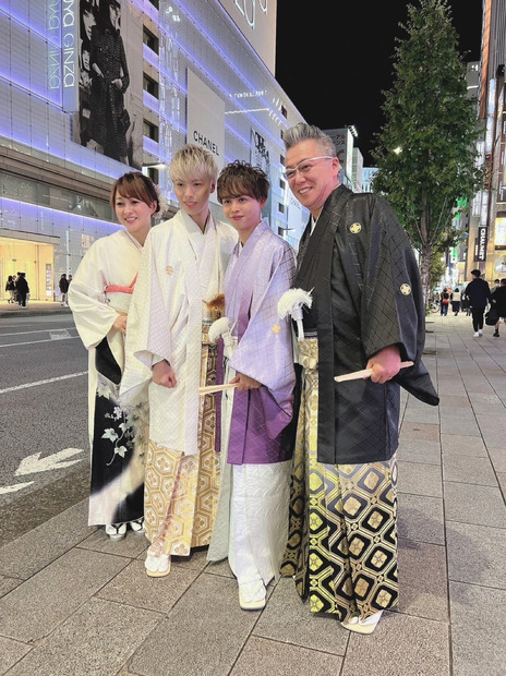 渡辺美奈代、家族4人での美しい和装ショットに「素敵なファミリー」の声