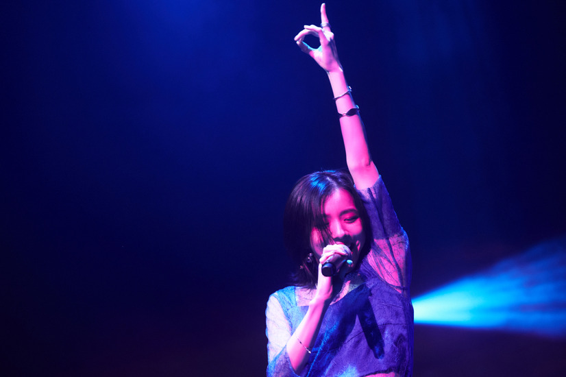 milet、初の海外単独公演2daysに「ビックリしちゃうくらいの盛り上がり」