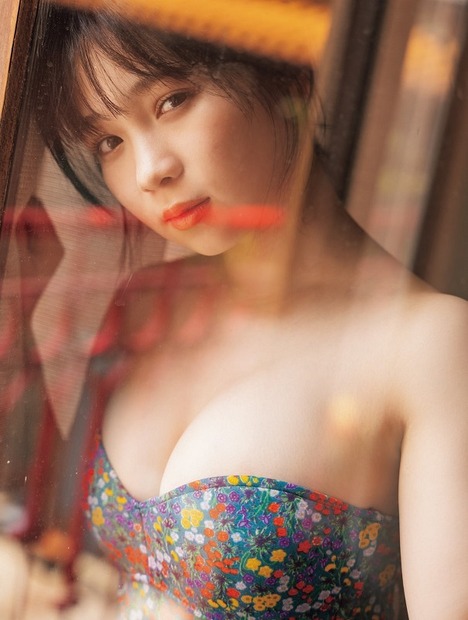 池本しおりが1st写真集『すきなの？』（C）扶桑社