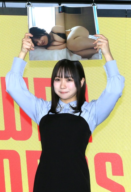 池本しおり【撮影：小宮山あきの】