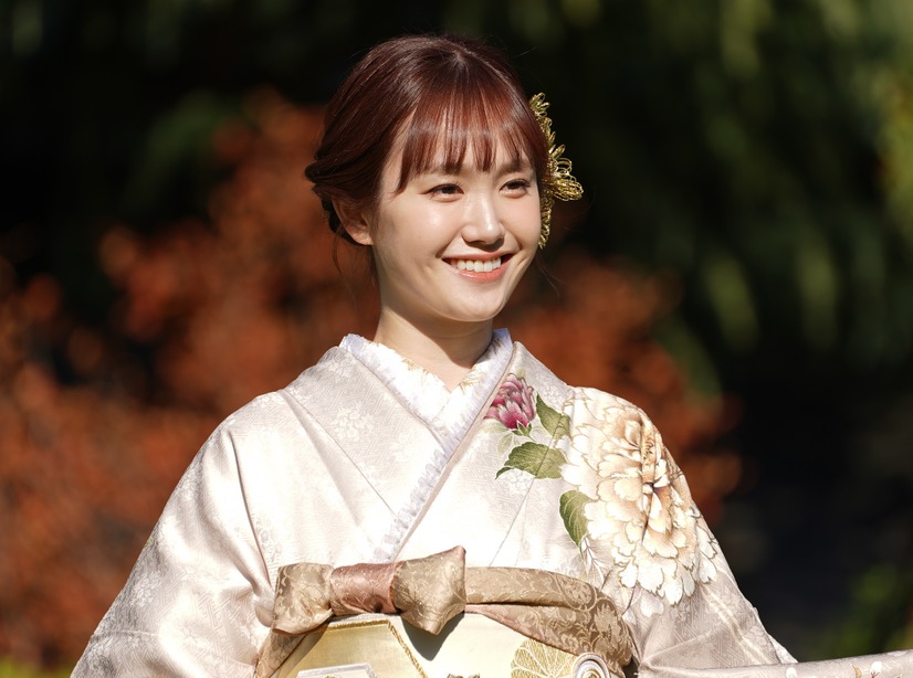 尾碕真花【写真：竹内みちまろ】