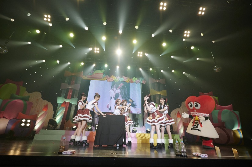 超ときめき♡宣伝部、恒例のクリスマスライブ「ときクリ」でサンタコス