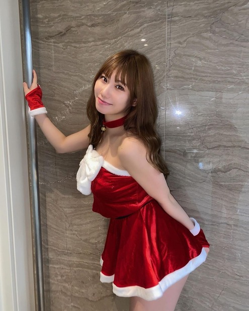 石田優美（写真は本人の公式インスタグラムより）※所属事務所より掲載許諾をいただいています
