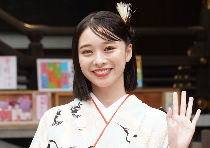 田鍋梨々花【写真：竹内みちまろ】