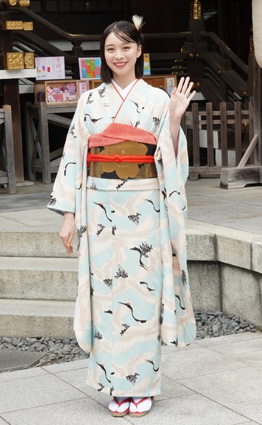田鍋梨々花【写真：竹内みちまろ】