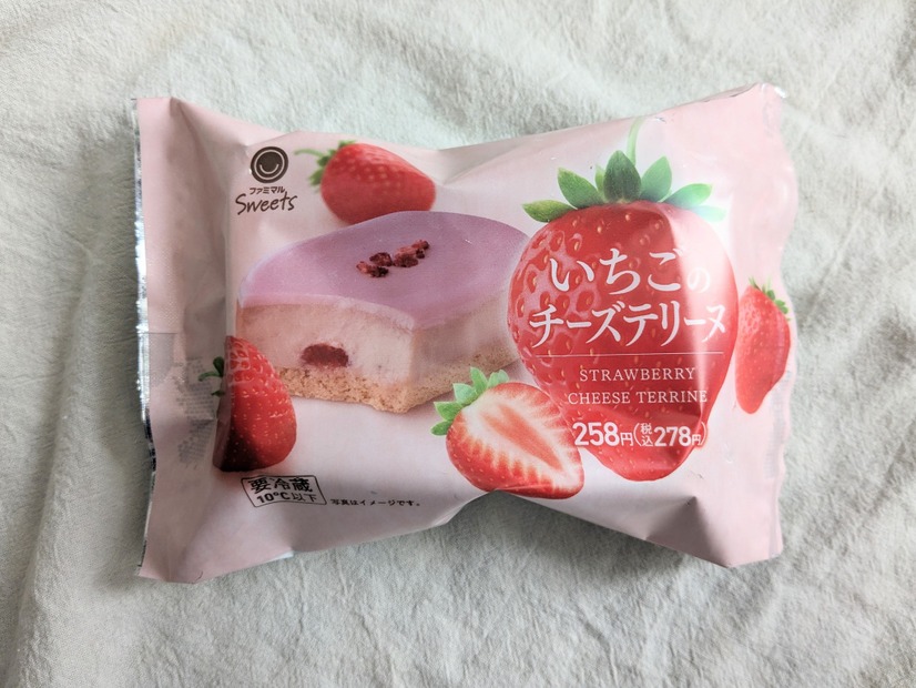 いちごのチーズテリーヌ：撮影　渡邉