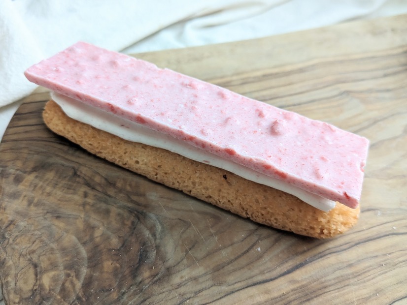 つぶつぶいちごチョコサンド：撮影　渡邉