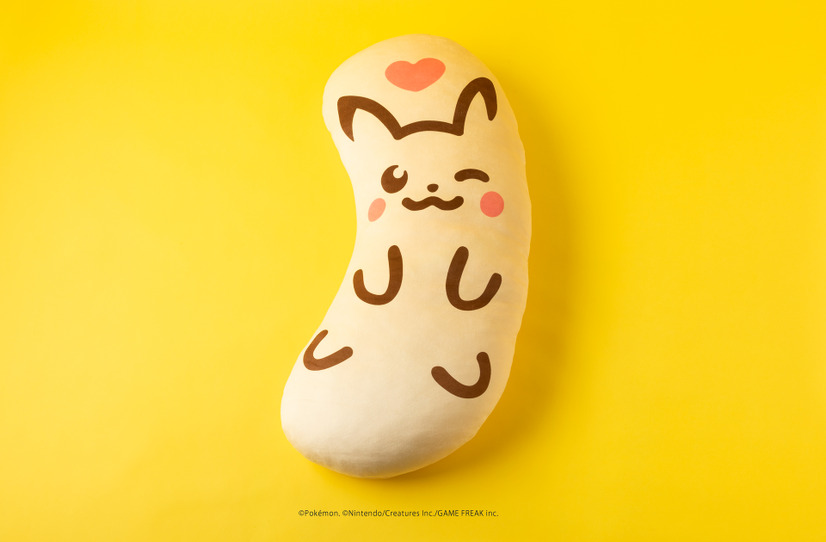 ピカチュウ東京ばな奈メガだきマクラ©Pokémon. ©Nintendo/Creatures Inc./GAME FREAK inc. ポケットモンスター・ポケモン・Pokémonは任天堂・クリーチャーズ・ゲームフリークの登録商標です。