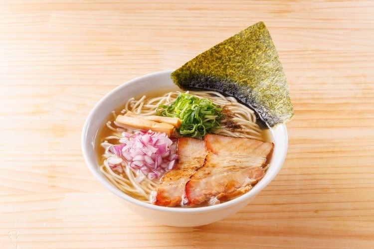 魚介薫る　貝ダシ汐そば　880円