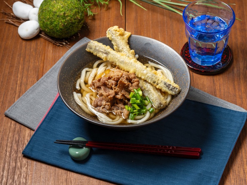 牛肉とごぼう天のうどん