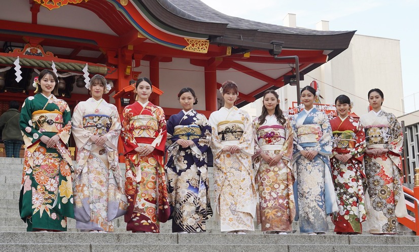 エイベックス「新春参拝＆晴れ着お披露目会」【写真：竹内みちまろ】