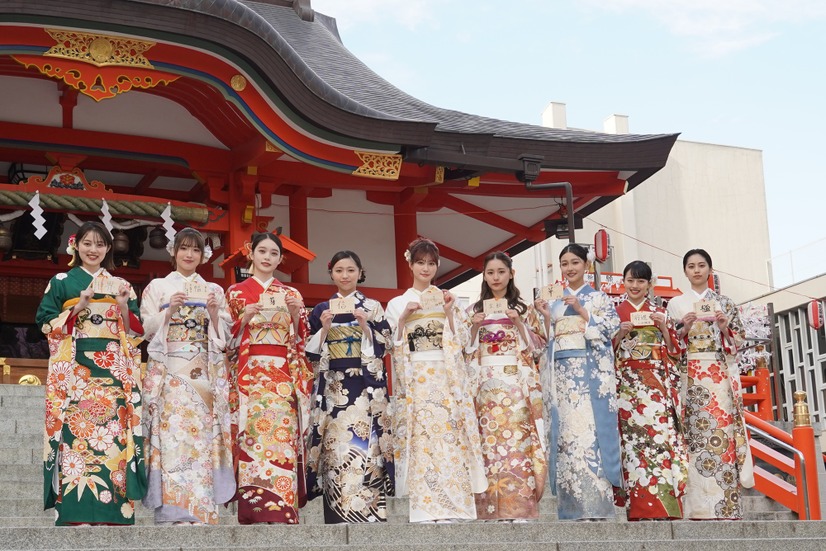 エイベックス「新春参拝＆晴れ着お披露目会」【写真：竹内みちまろ】
