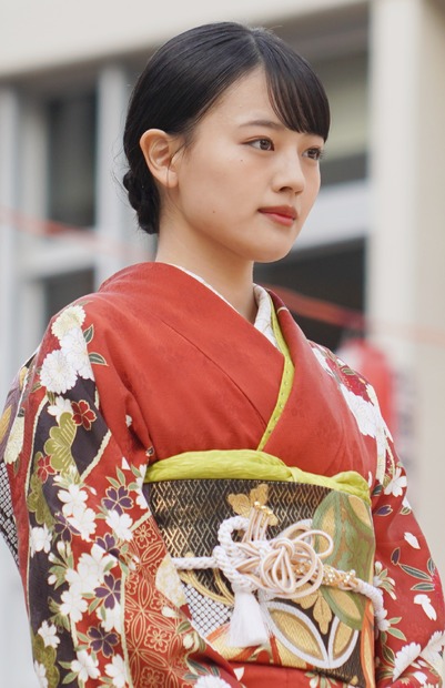 上坂樹里【写真：竹内みちまろ】