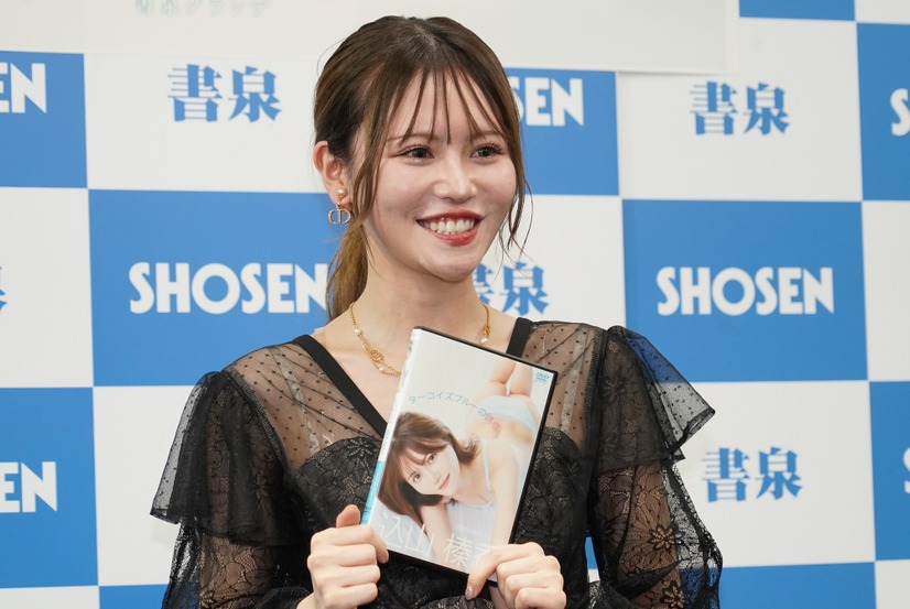 込山榛香【写真：竹内みちまろ】