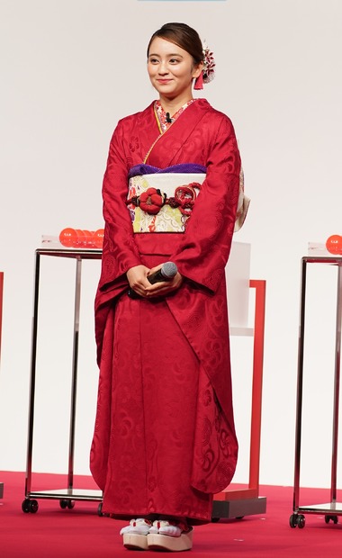 岡田結実【写真：竹内みちまろ】