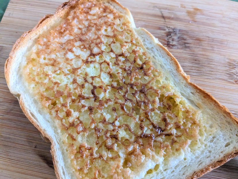 ぬって焼いたらメロンパン撮影：渡邉