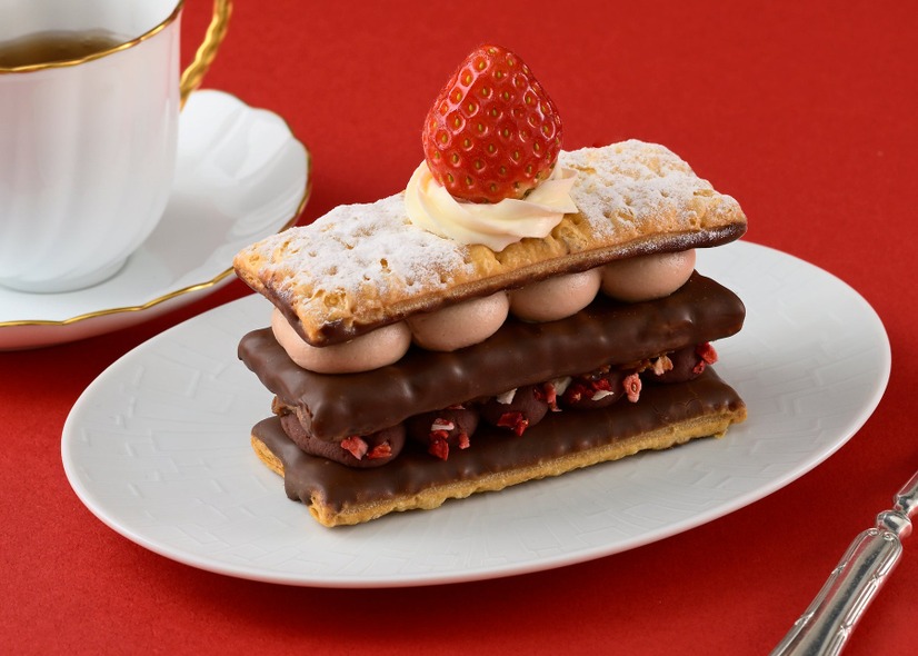 苺＆チョコのパイ～サクサク仕立て～