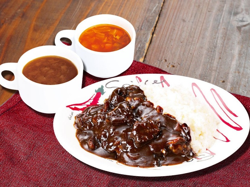黒カレー、ライス、スープ
