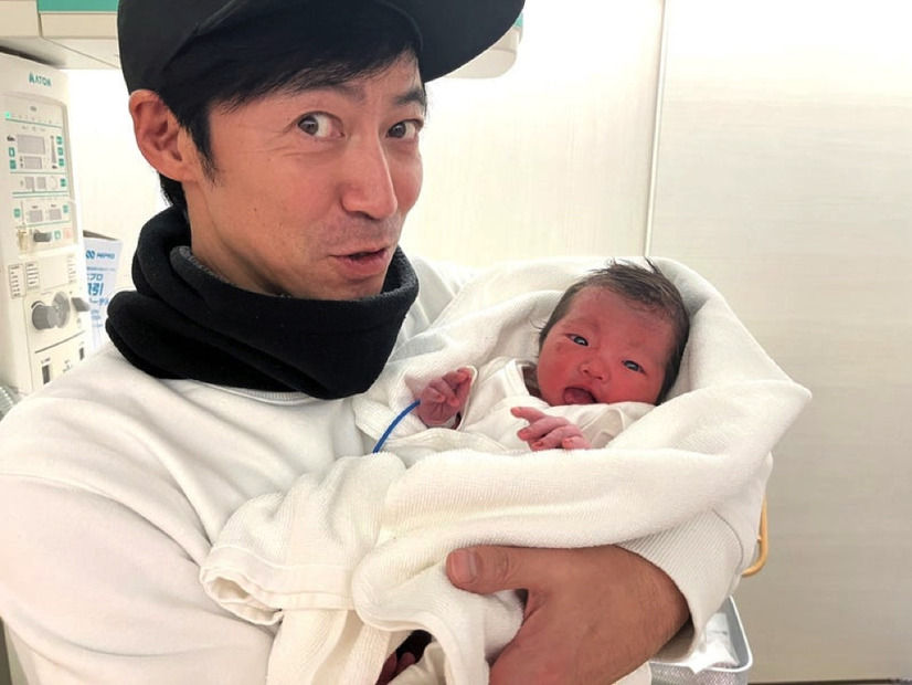 安めぐみ、第2子次女出産を報告「産まれたばかりの長女にそっくりです」