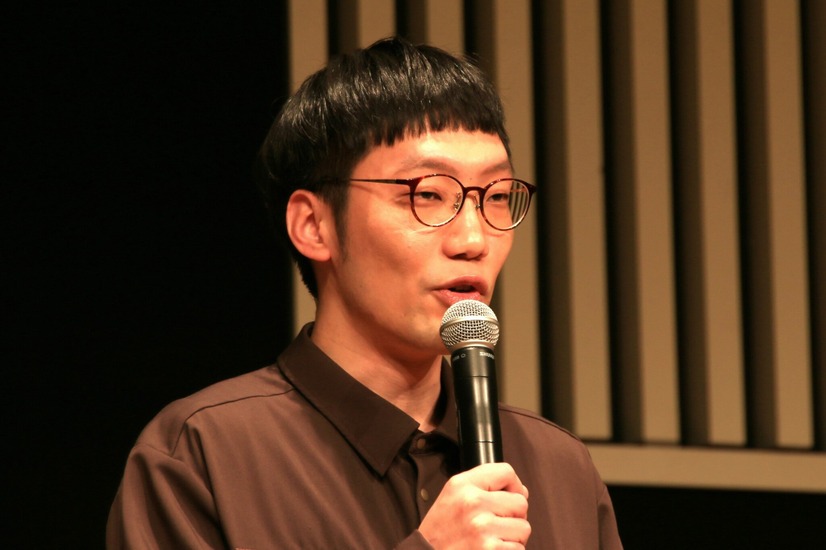 平井まさあき（男性ブランコ）【撮影：小宮山あきの】
