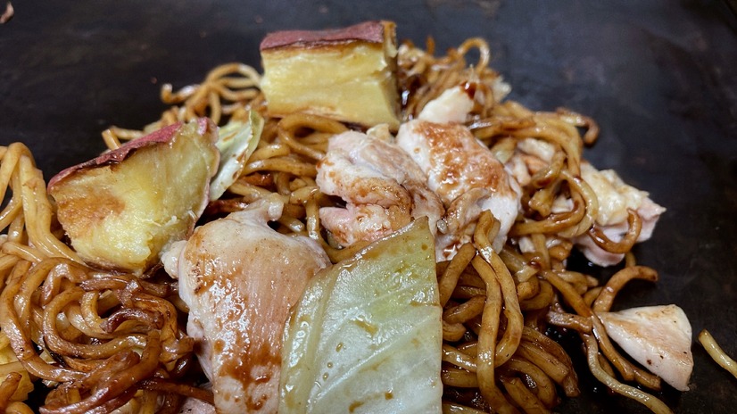芋やの鶏焼きそば
