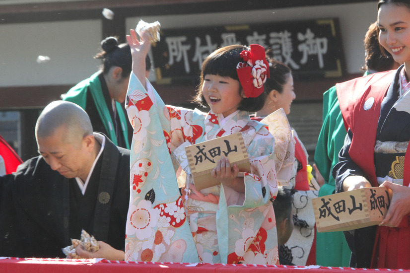 成田山新勝寺で恒例の節分豆まき！白河れい、子役の永尾柚乃らも登場
