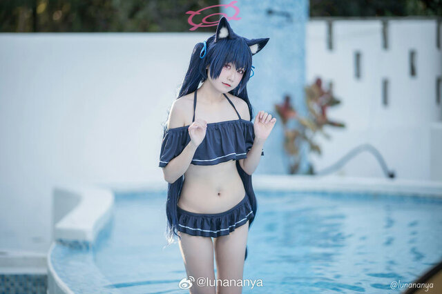 セリカ（水着）『ブルーアーカイブ』／lunana（X：@lunananya）