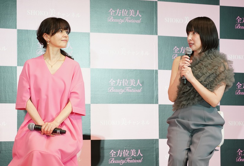 石野真子、奥菜恵【写真：竹内みちまろ】