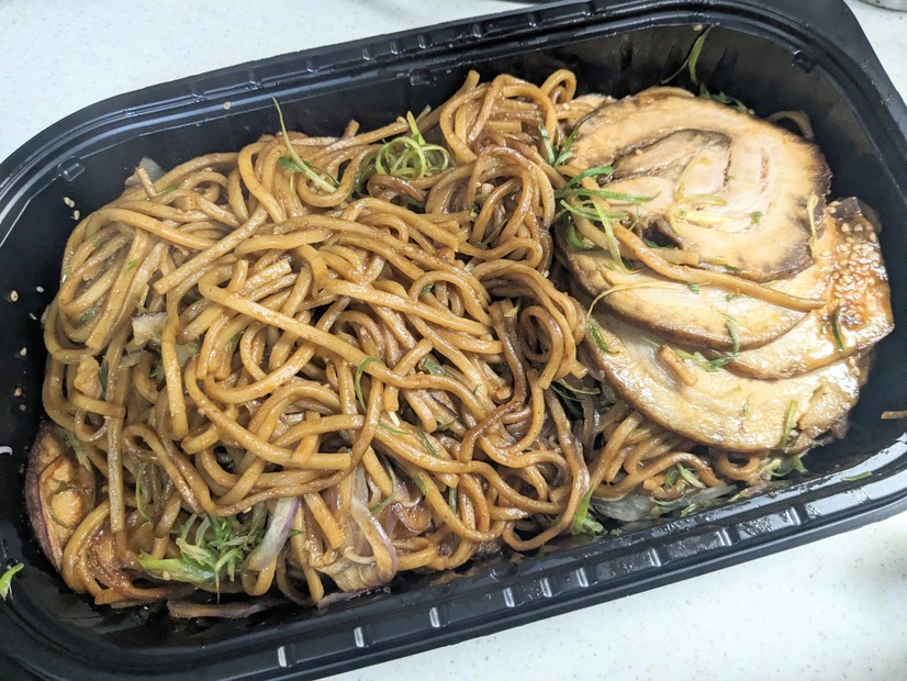 味噌とんこつ油そば　撮影　渡邉
