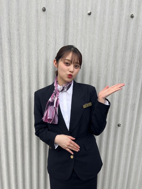 福山絢水のCA姿にファン興奮「飛行機に何回も乗りたいです！」