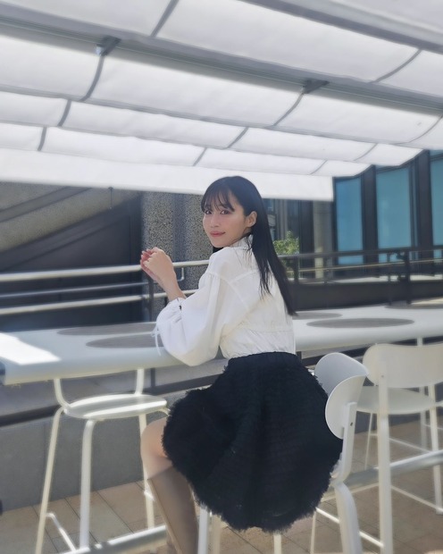 休井美郷（写真は休井美郷の公式インスタグラムより）※所属事務所より掲載許諾をいただいています